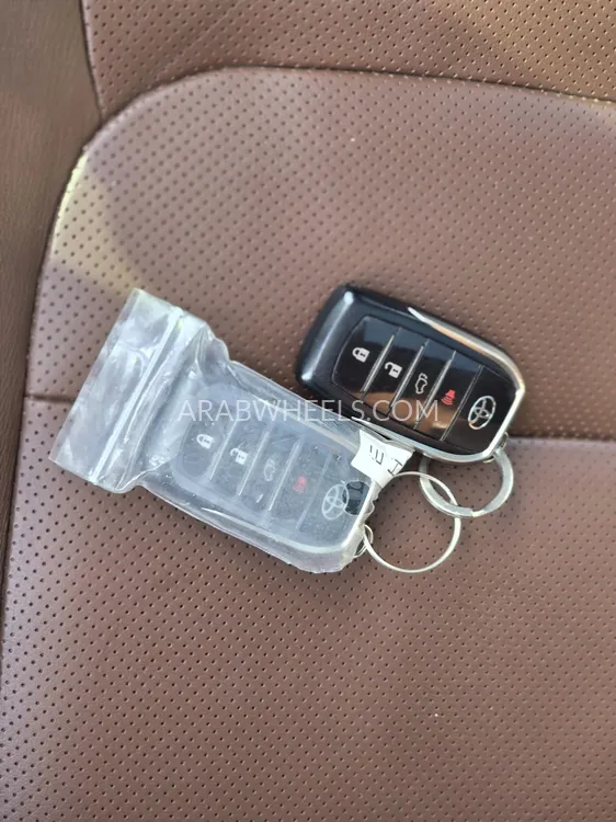 Toyota Land Cruiser 2018 for Sale in Sharjah Image-14