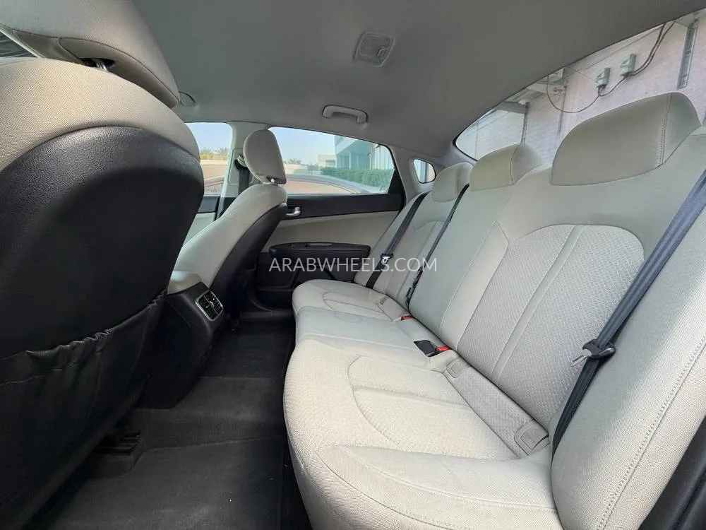 Kia Optima 2020 for Sale in Dubai Image-17