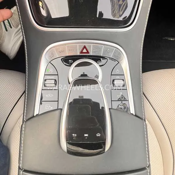 Mercedes Benz CLS Class 2018 for Sale in Dubai Image-15