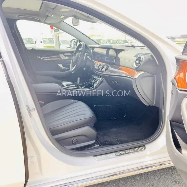 Mercedes Benz E Class 2017 for Sale in Dubai Image-7