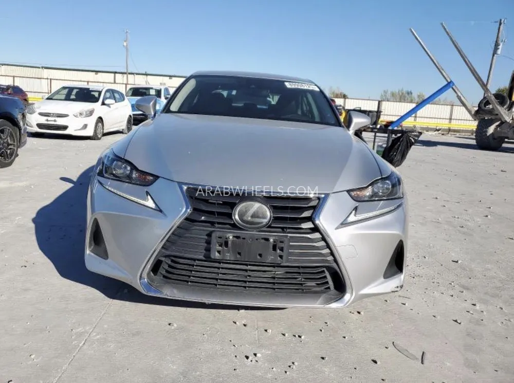 Lexus IS 2019 for Sale in Sharjah Image-3