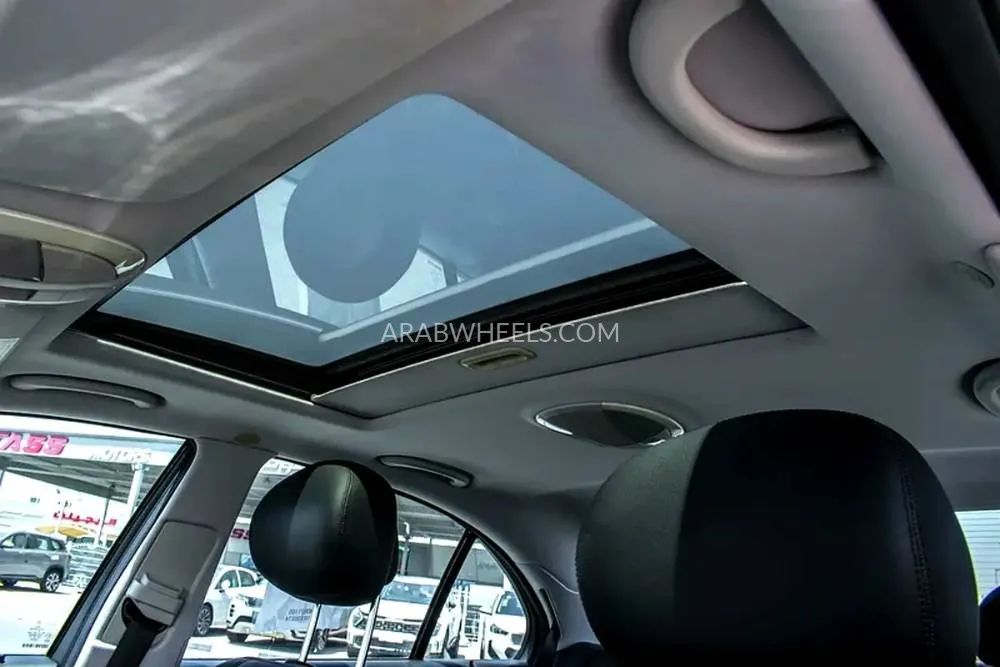 مرسيدس بنز كلاس E 2008 for Sale in دبي Image-10