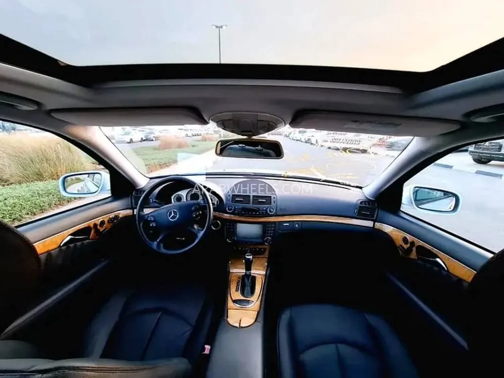 مرسيدس بنز كلاس E 2008 for Sale in دبي Image-16