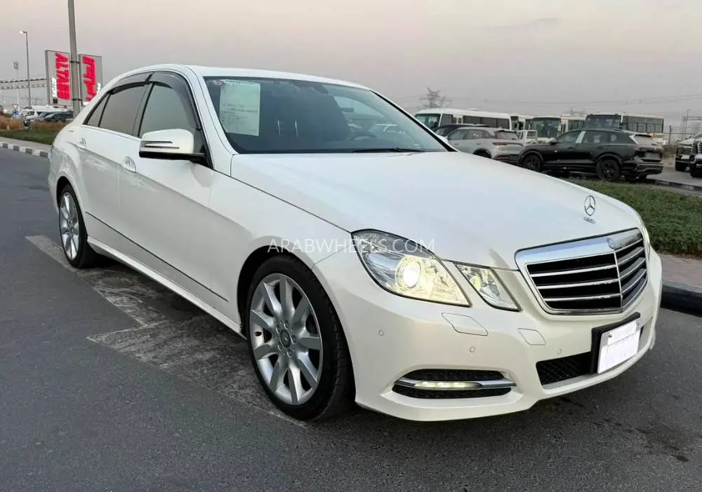 مرسيدس بنز كلاس E 2011 for Sale in دبي Image-2