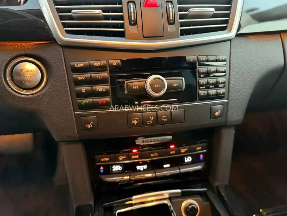 مرسيدس بنز كلاس E 2011 for Sale in دبي Image-9