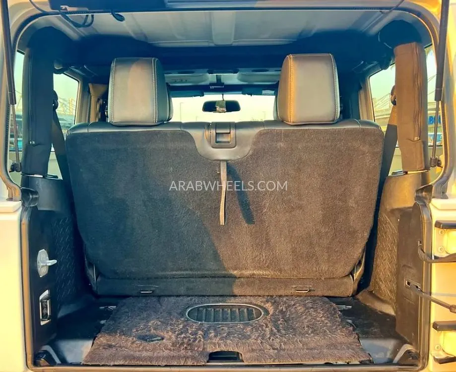Jeep Wrangler 2026 for Sale in Dubai Image-13