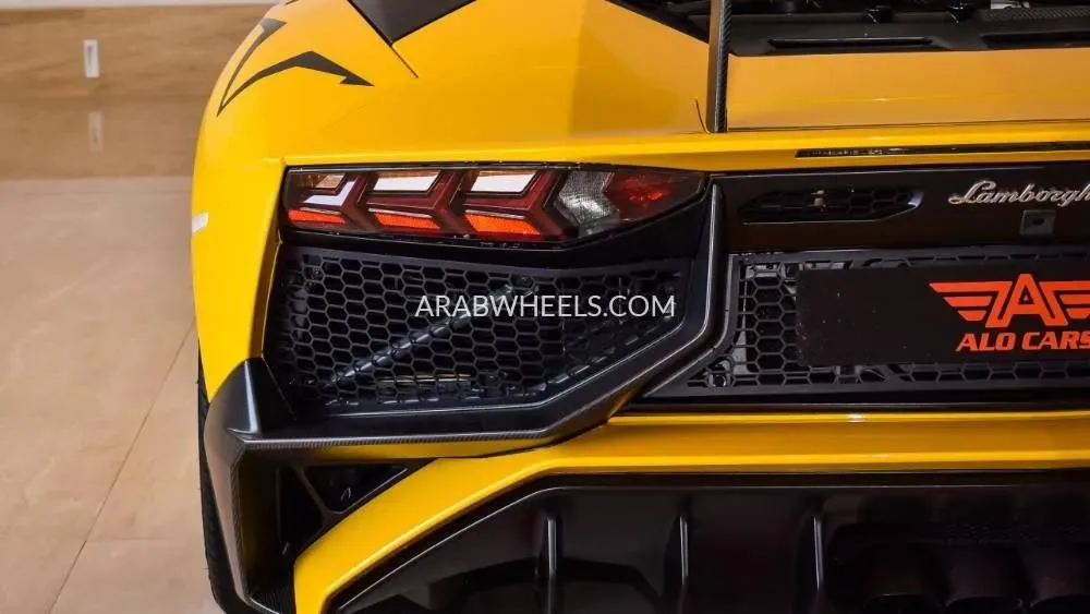 لامبورغيني أفينتادور 2016 for Sale in دبي Image-5