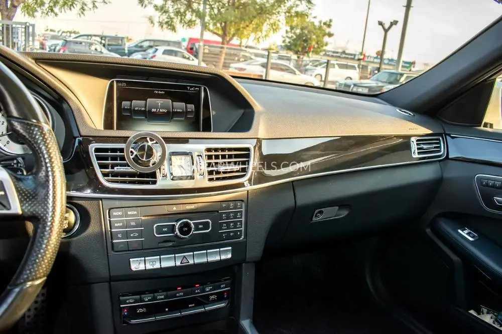 Mercedes Benz E Class 2016 for Sale in Dubai Image-10
