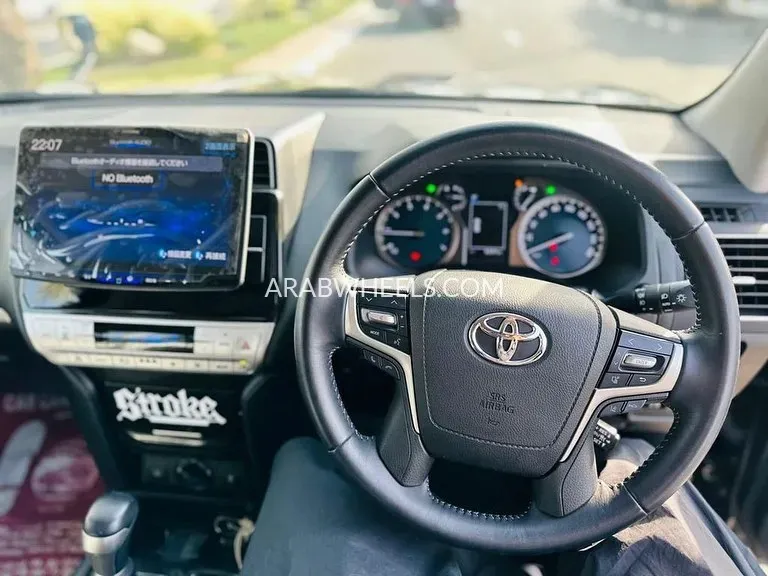 Toyota Land Cruiser Prado 2021 for Sale in Dubai Image-7