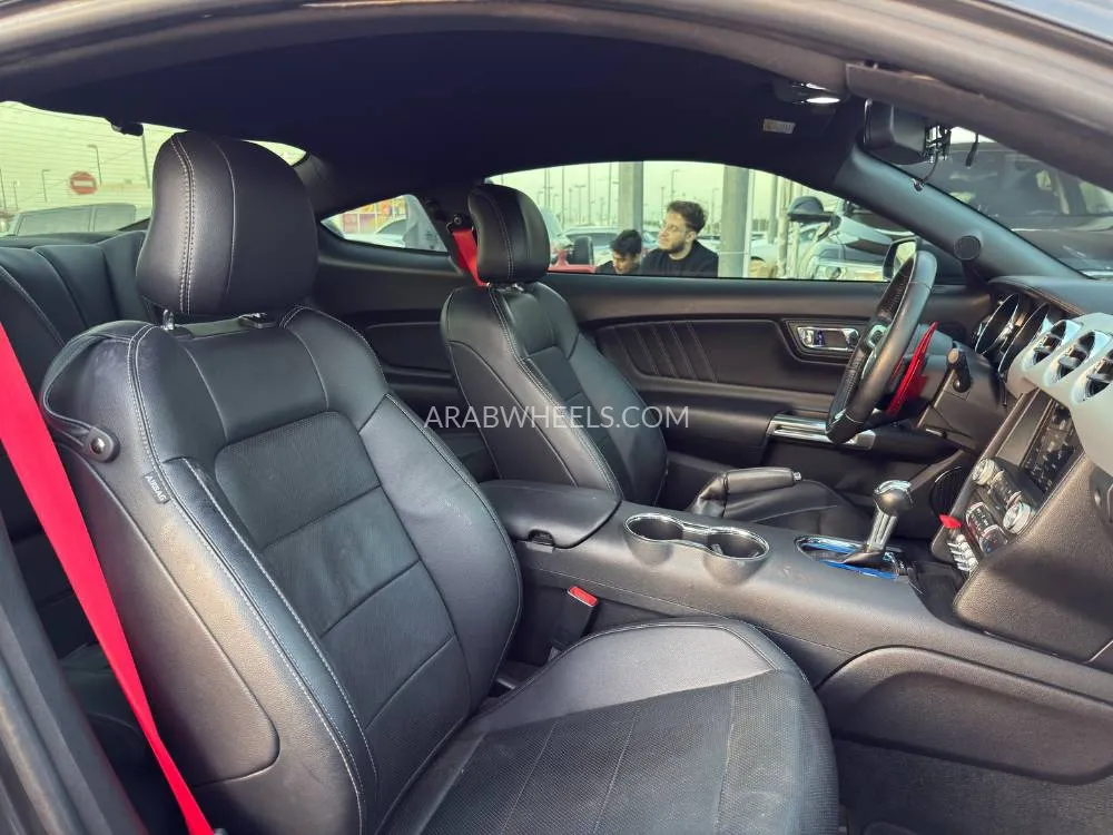 فورد موستانج 2017 for Sale in الشارقة Image-11