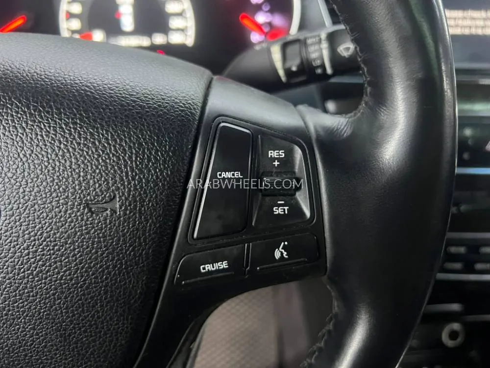 كيا كادينزا 2013 for Sale in عجمان Image-3