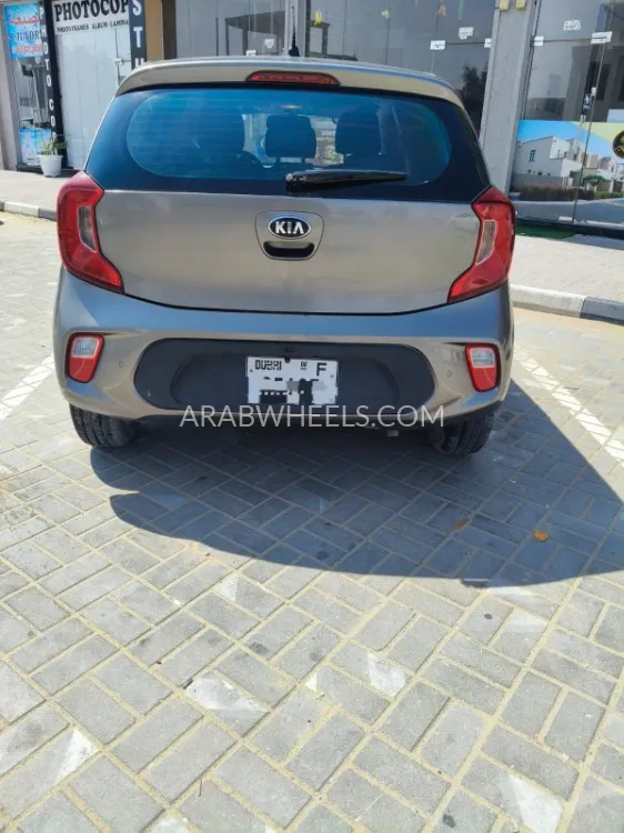 Kia Picanto 2018 for Sale in Ajman Image-2