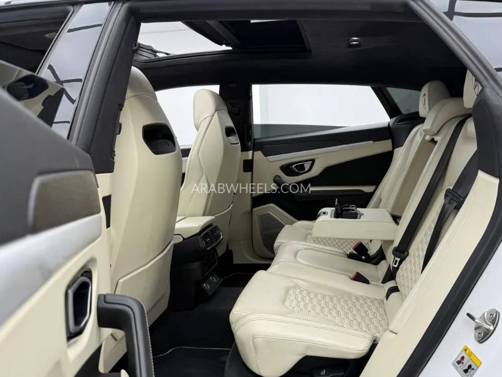 Lamborghini Urus 2019 for Sale in Dubai Image-17