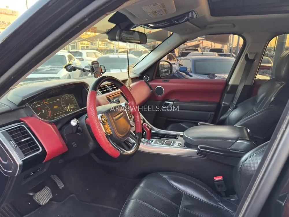 Land Rover Range Rover Sport 2015 for Sale in Sharjah Image-10
