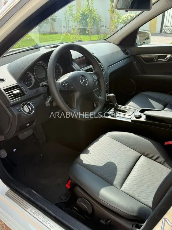 Mercedes Benz C Class 2011 for Sale in Dubai Image-11