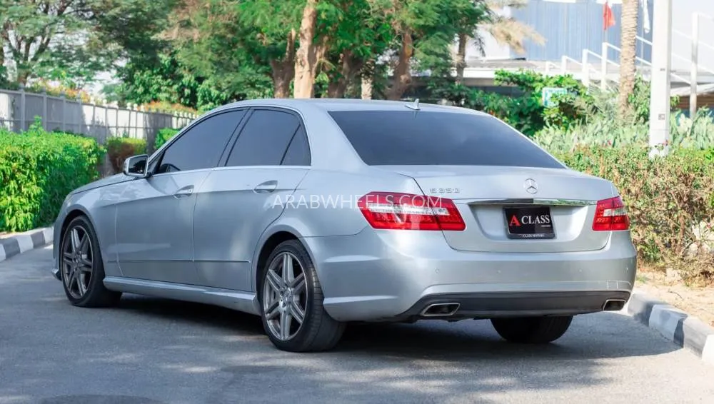 مرسيدس بنز كلاس E 2010 for Sale in عجمان Image-4
