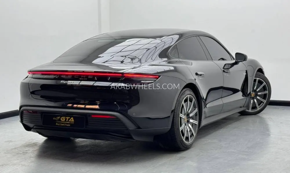بورشه تايكان 2024 for Sale in دبي Image-4