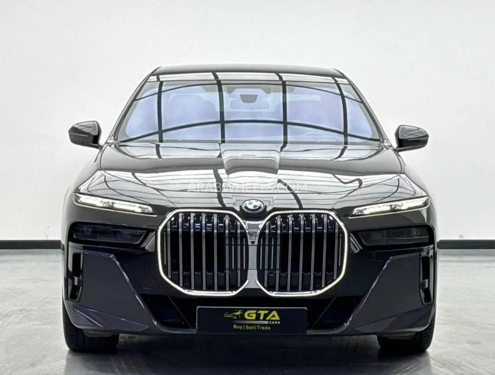BMW 7 series 2023 for Sale in Dubai Image-2