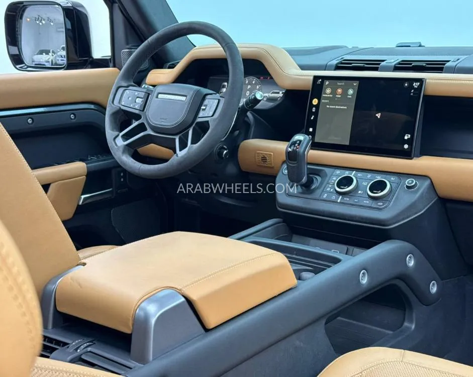 Land Rover Defender 2023 for Sale in Dubai Image-10