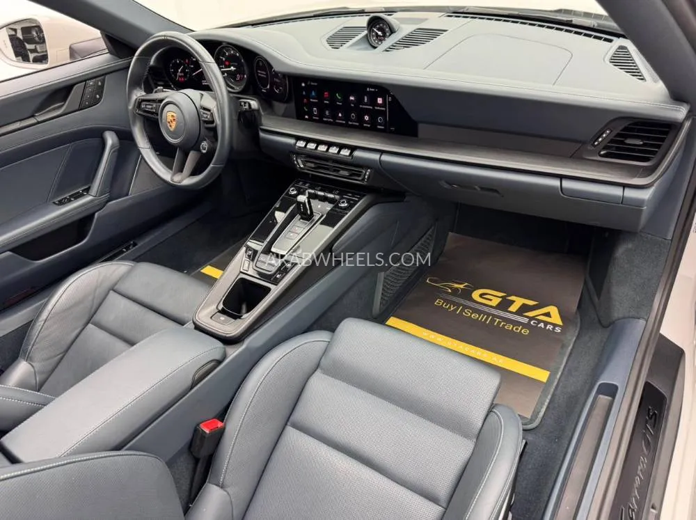 Porsche 911 2023 for Sale in Dubai Image-9
