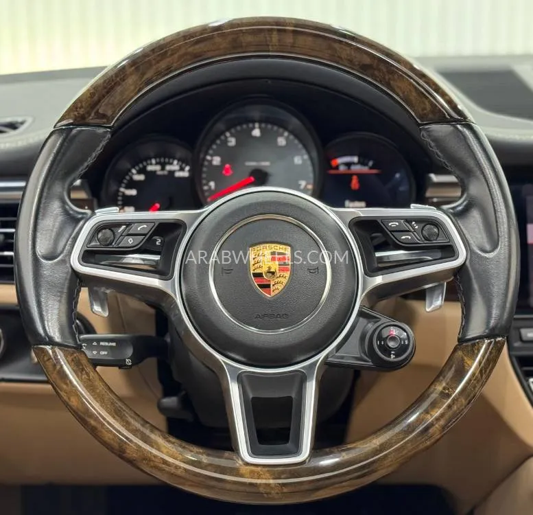 Porsche Macan 2020 for Sale in Dubai Image-12