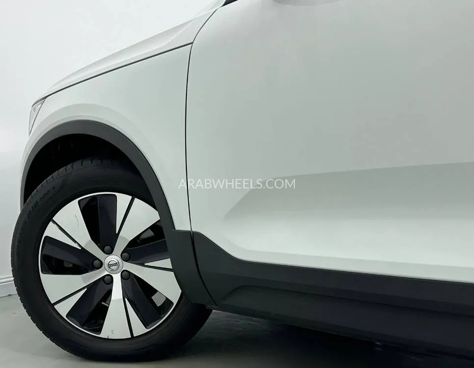 Volvo XC40 2022 for Sale in Dubai Image-4