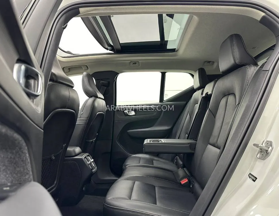 Volvo XC40 2022 for Sale in Dubai Image-11