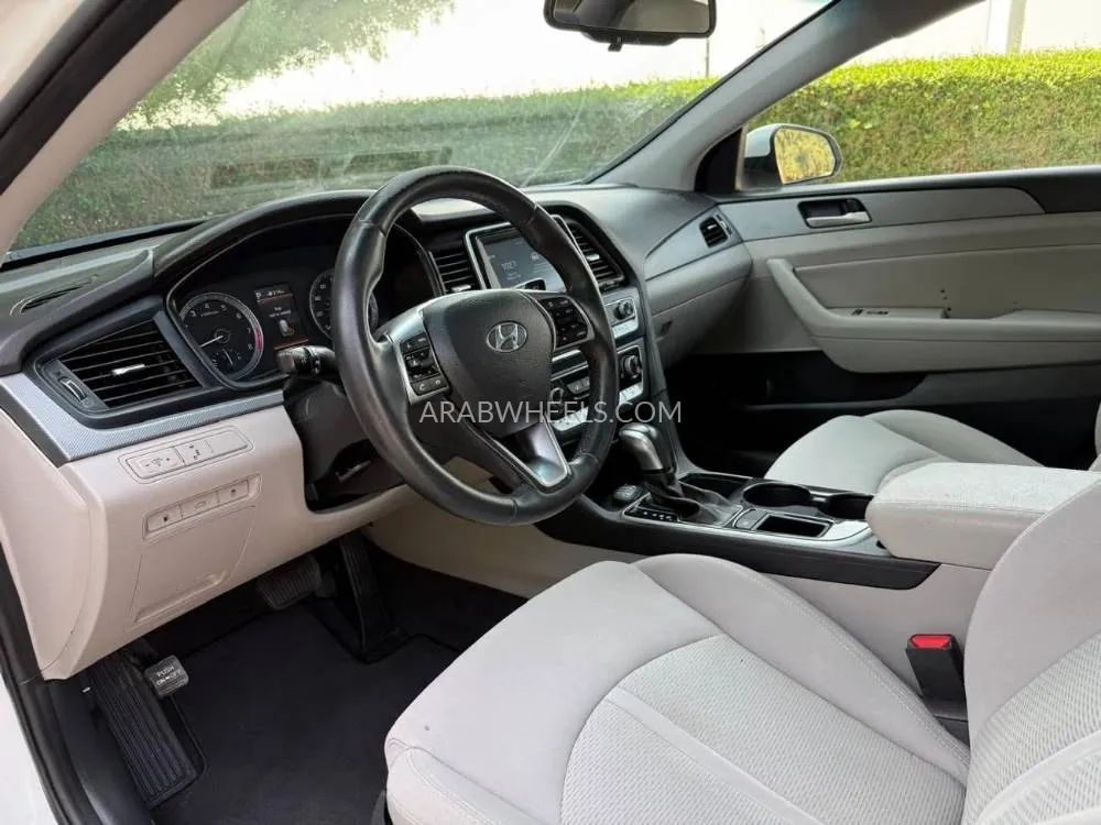Hyundai Sonata 2018 for Sale in Sharjah Image-7