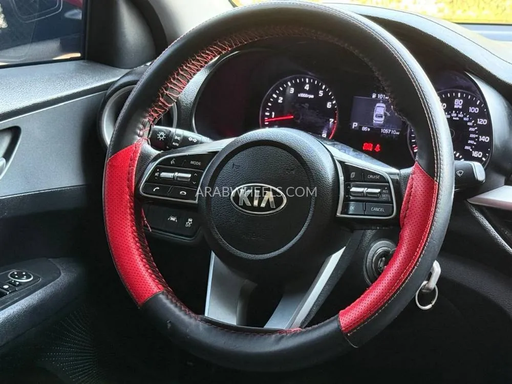 Kia Forte 2019 for Sale in Sharjah Image-22