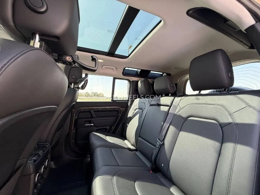 Land Rover Defender 2025 for Sale in Dubai Image-9