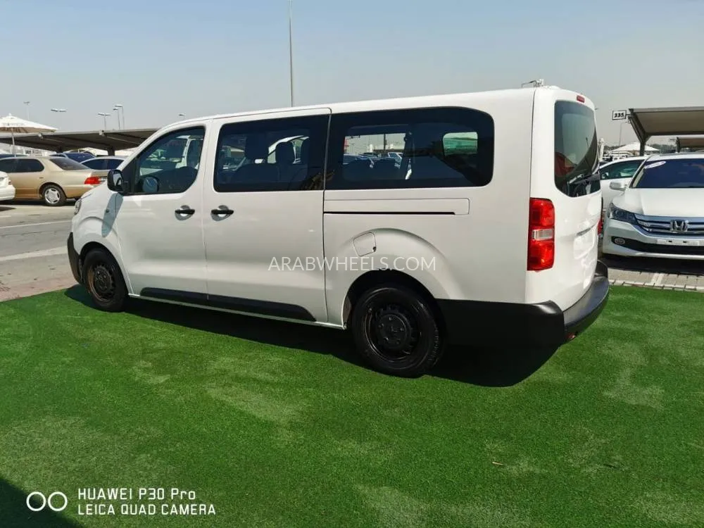 Peugeot Expert 2018 for Sale in Sharjah Image-3