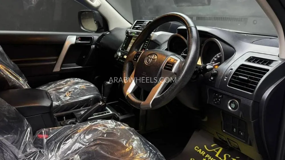 Toyota Land Cruiser Prado 2014 for Sale in Dubai Image-10