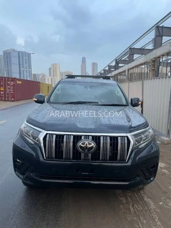 Toyota Land Cruiser Prado 2020 for Sale in Dubai Image-3