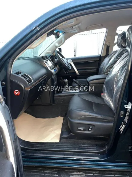 Toyota Land Cruiser Prado 2020 for Sale in Dubai Image-14
