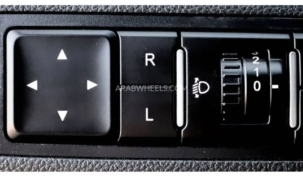 Chevrolet Captiva 2022 for Sale in Sharjah Image-19