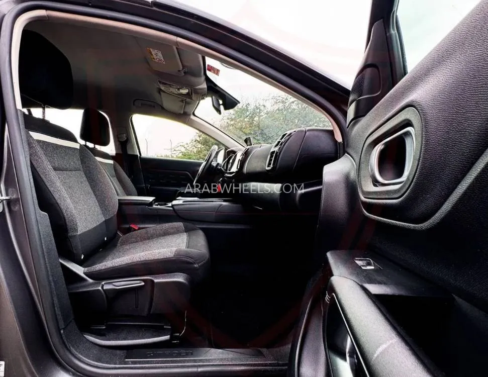 Citroen C5 Aircross 2023 for Sale in Sharjah Image-9