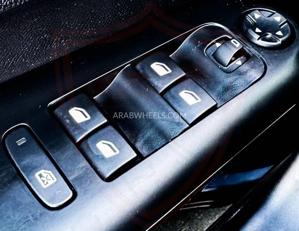 Citroen C5 Aircross 2023 for Sale in Sharjah Image-18