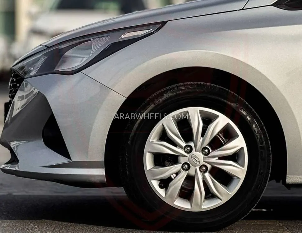 Hyundai Accent 2023 for Sale in Sharjah Image-18