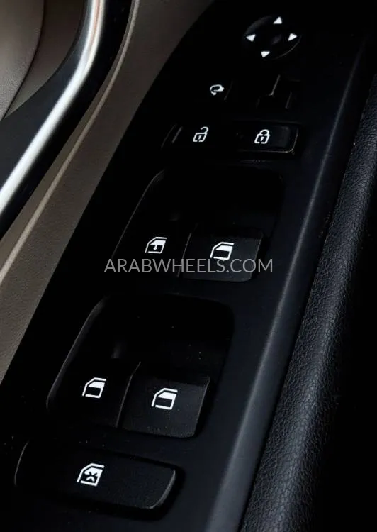 Hyundai Tucson 2023 for Sale in Sharjah Image-9