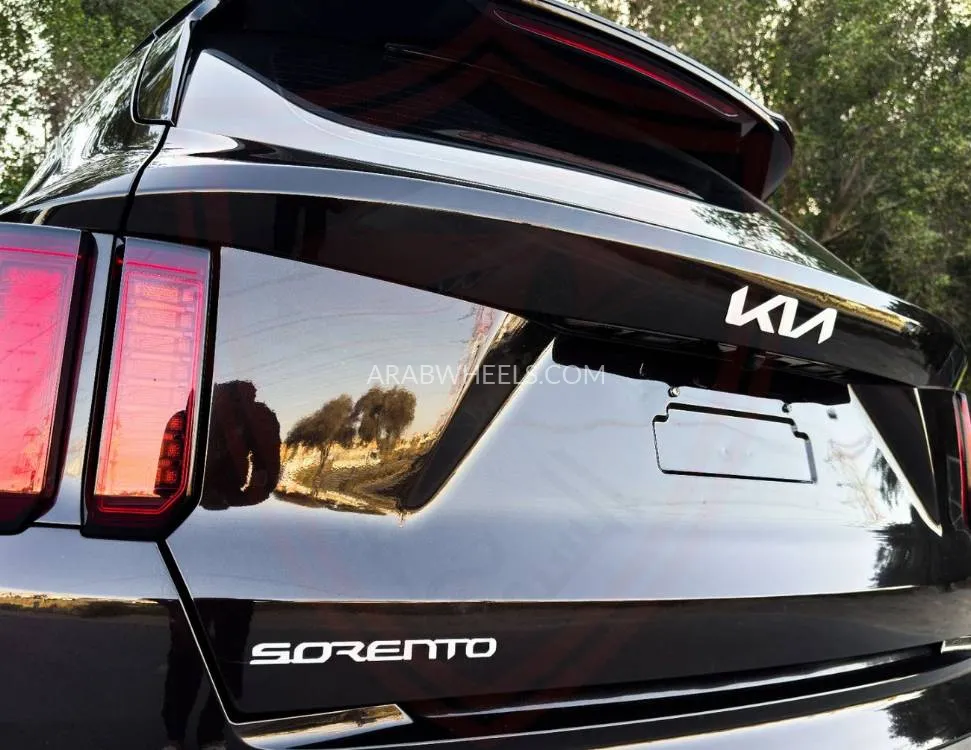 Kia Sorento 2023 for Sale in Sharjah Image-7