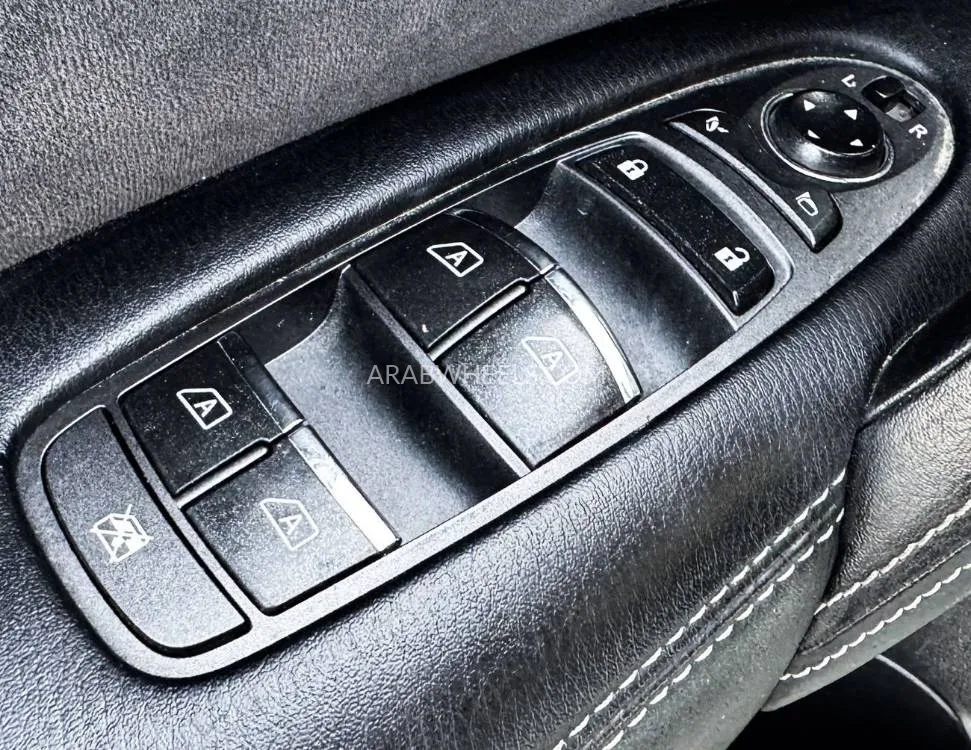 Nissan Patrol 2019 for Sale in Sharjah Image-19