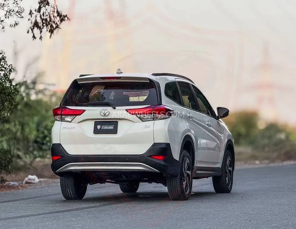 Toyota Rush 2020 for Sale in Sharjah Image-6