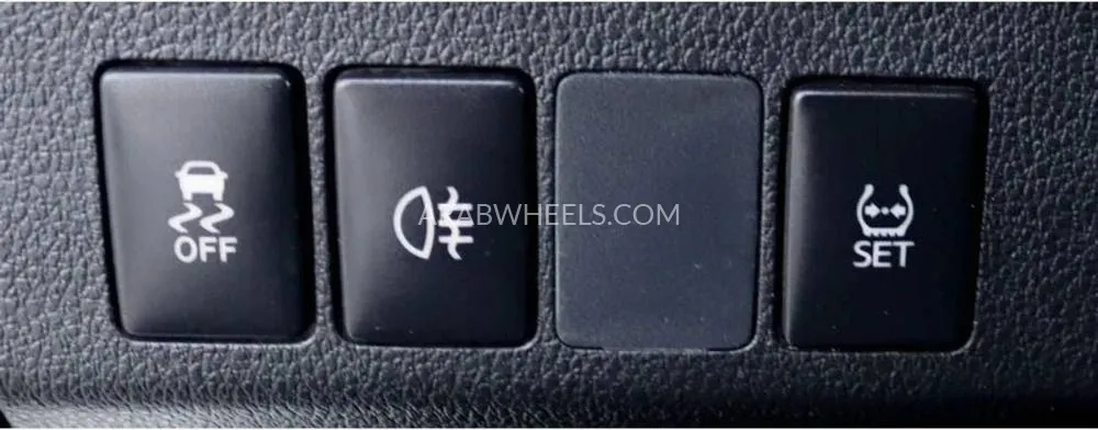 Toyota Rush 2023 for Sale in Sharjah Image-15