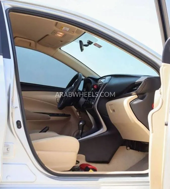 Toyota Yaris 2022 for Sale in Sharjah Image-11