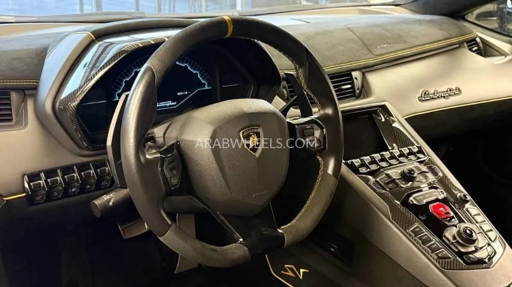 لامبورغيني أفينتادور 2016 for Sale in دبي Image-5