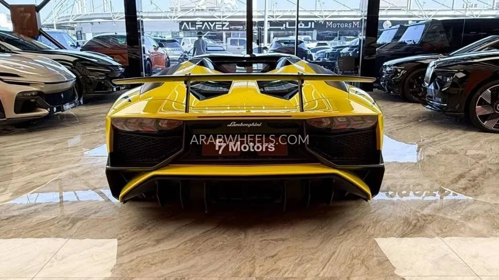 لامبورغيني أفينتادور 2016 for Sale in دبي Image-19