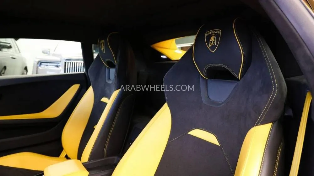 لامبورغيني هوراكان 2024 for Sale in دبي Image-9