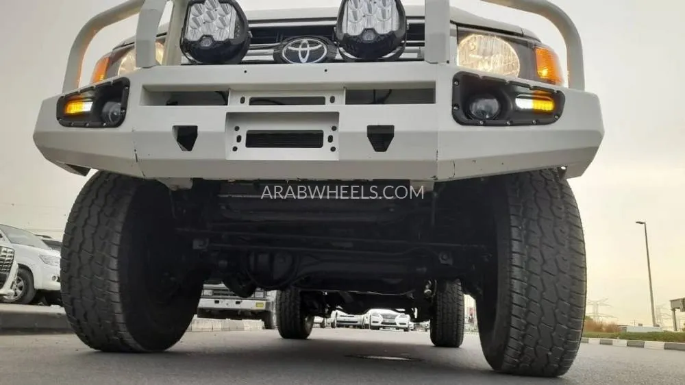 Toyota Land Cruiser 2023 for Sale in Dubai Image-8