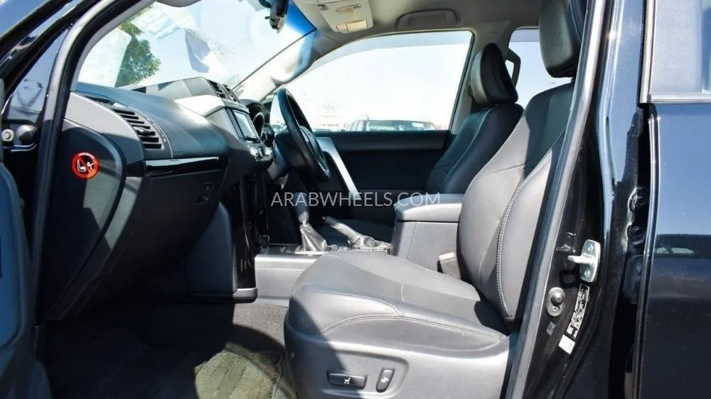 Toyota Land Cruiser Prado 2015 for Sale in Dubai Image-4