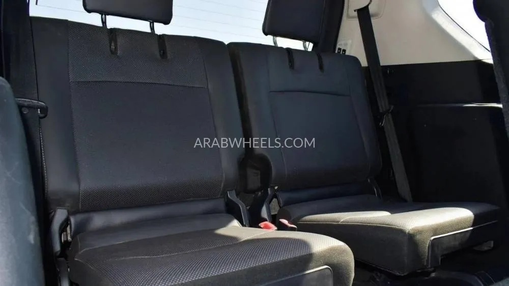 Toyota Land Cruiser Prado 2015 for Sale in Dubai Image-8
